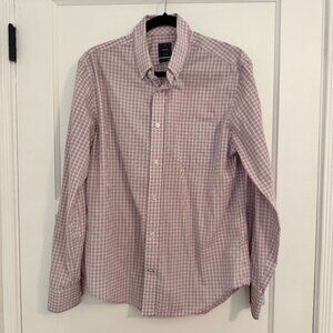 GAP Men's Non-Iron Button Down Short Sleeve Shirt in Medium